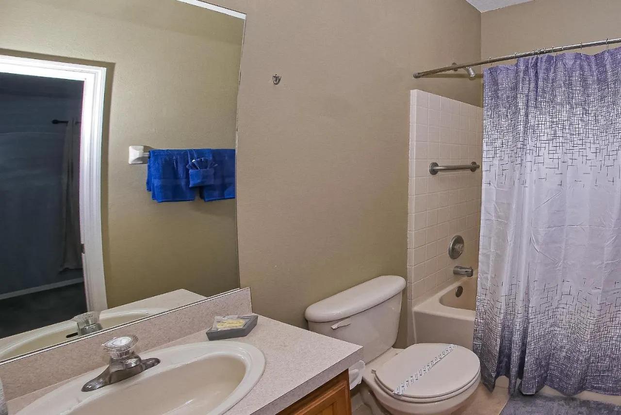5-4 Pool Home Located In Sunset Ridge Community! Davenport