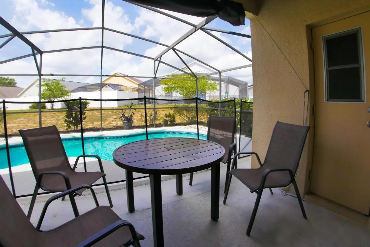 Holiday home 5-4 Pool Home Located In Sunset Ridge Community! Davenport